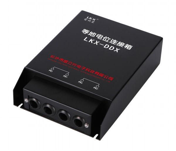 等地電位連接器(箱)